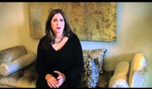 Embedded thumbnail for  Feather Wisdom: Artist Lin Evola-Smidt&amp;#039;s Message to the Next Generation 