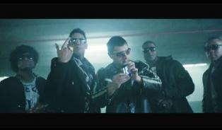 Embedded thumbnail for OFFLICENCE FT. TRILLA &amp;amp; PANJABI MC - STYLE (Official Video)