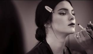 Embedded thumbnail for Kendall Jenner’s beauty secrets. Video interview